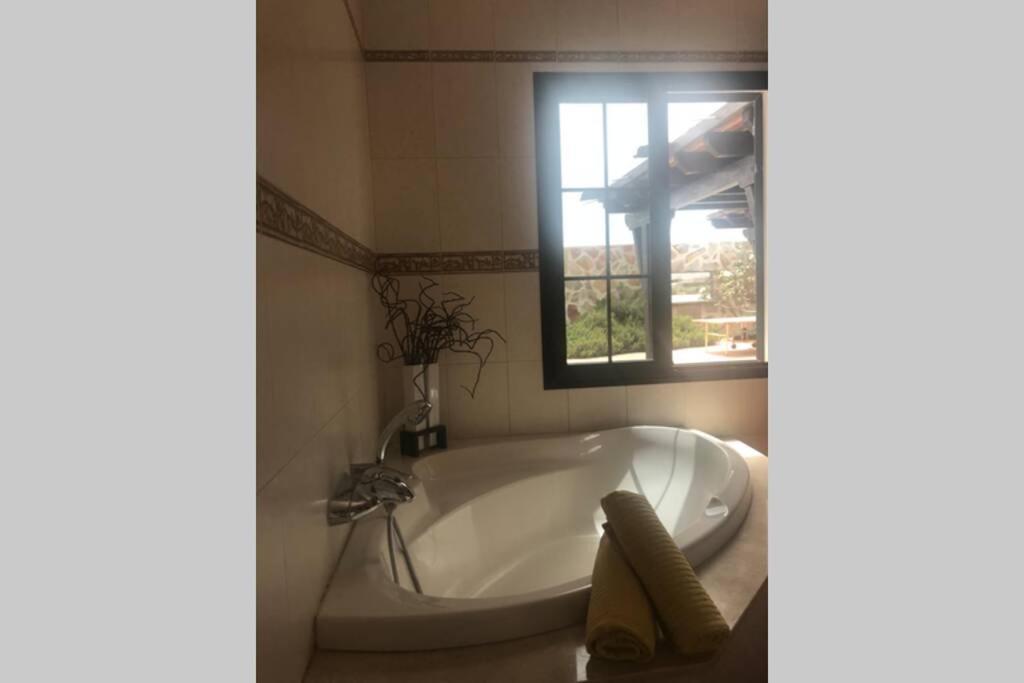 Villa Petronila Tias, Lanzarote Conil Luaran gambar